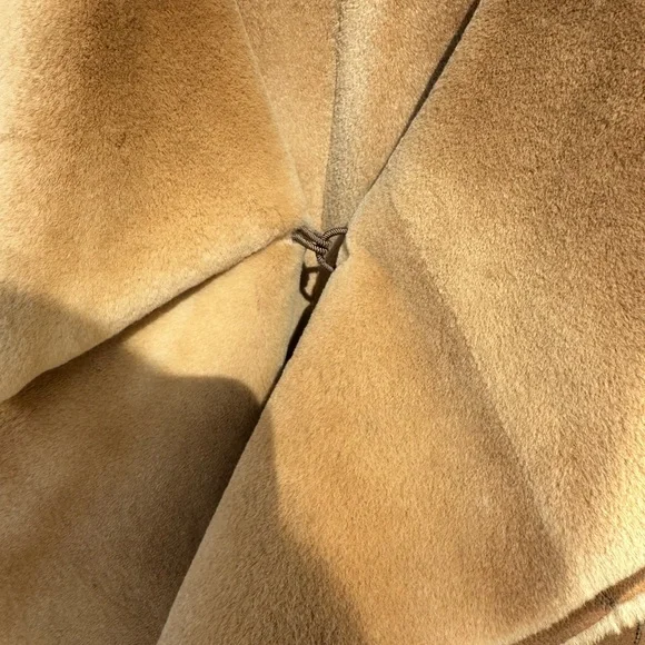 Dennis Basso Sheared Mink Reversible Camel Ruffled Coat - Picture 4 of 11